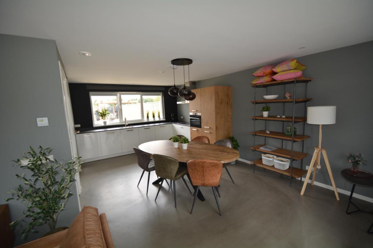 Branding Villa Serooskerke  Buitenkant foto