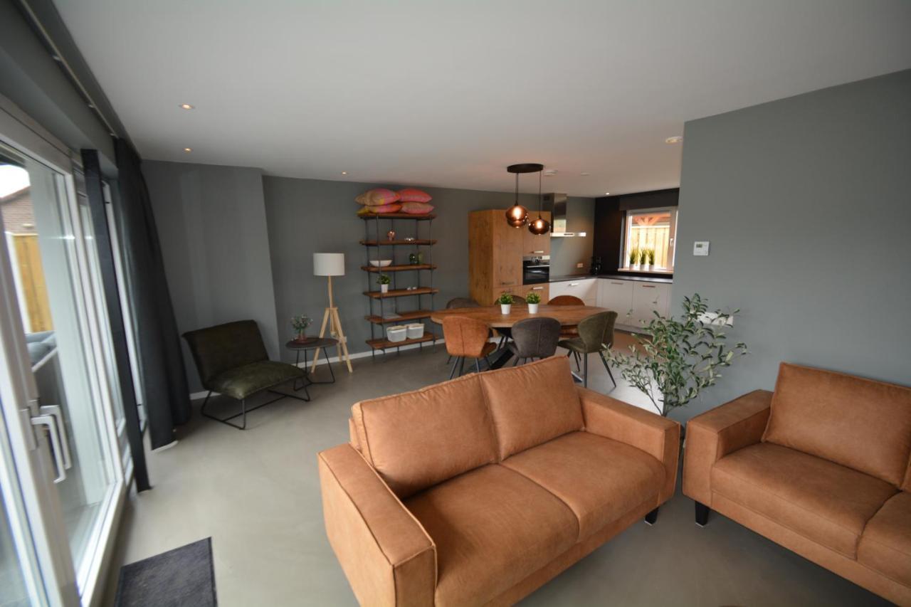 Branding Villa Serooskerke  Buitenkant foto