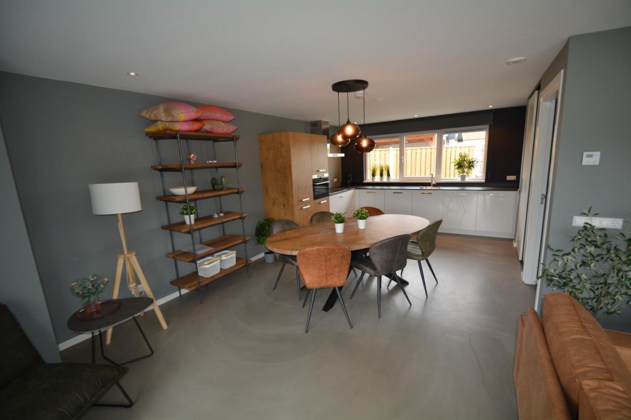 Branding Villa Serooskerke  Buitenkant foto