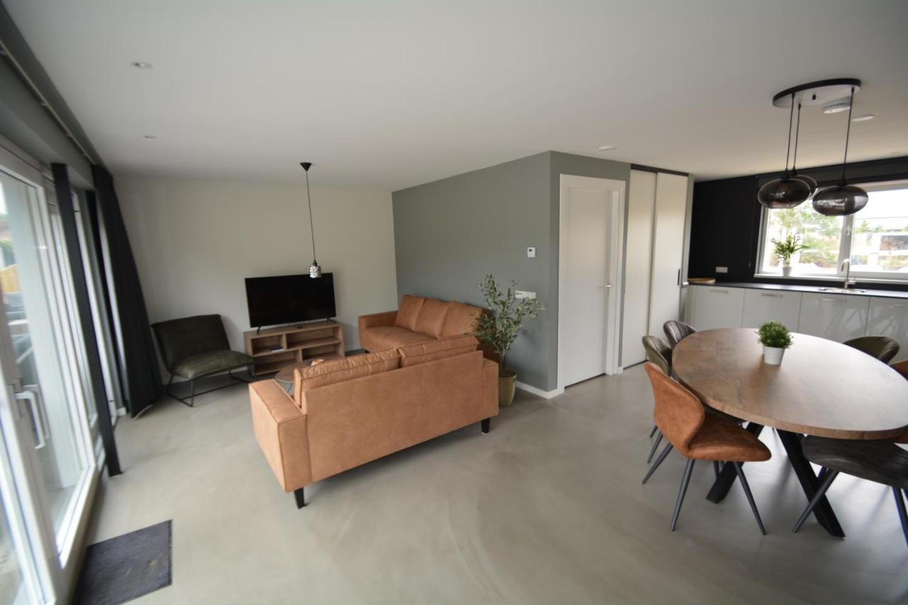 Branding Villa Serooskerke  Buitenkant foto